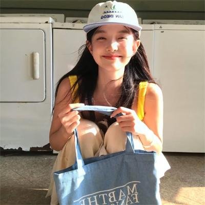 在别处2019